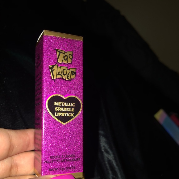 too face metallic sparkle lipstick - Picture 2 of 5